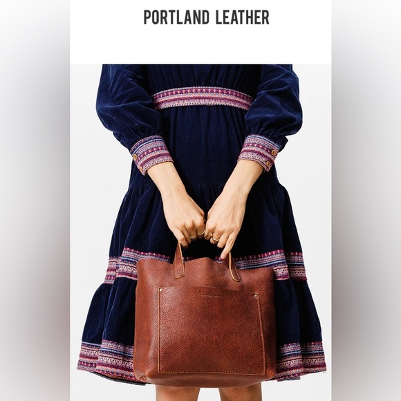 Portland leather goods ALMOST PERFECT' MEDIUM CROSSBODY TOTE cognac - Picture 3 of 16